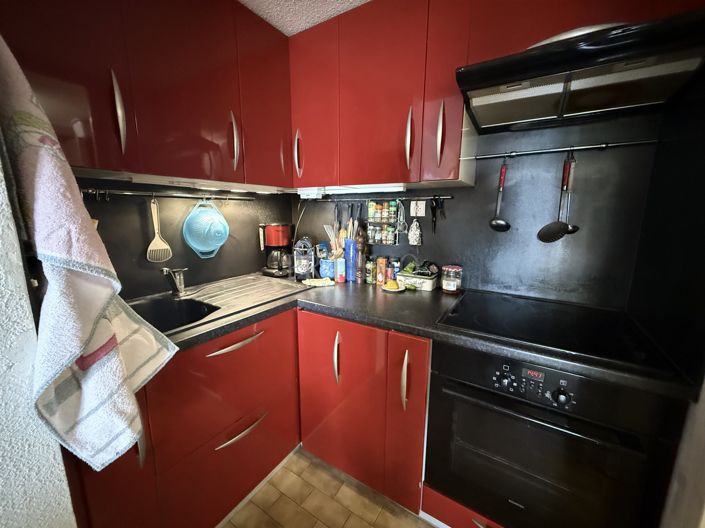 Image No.11-3 Bed House for sale