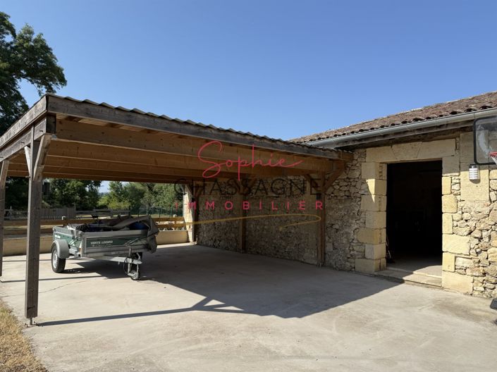 Image No.26-5 Bed House for sale