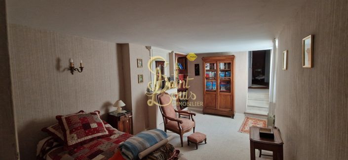 Image No.12-4 Bed House for sale