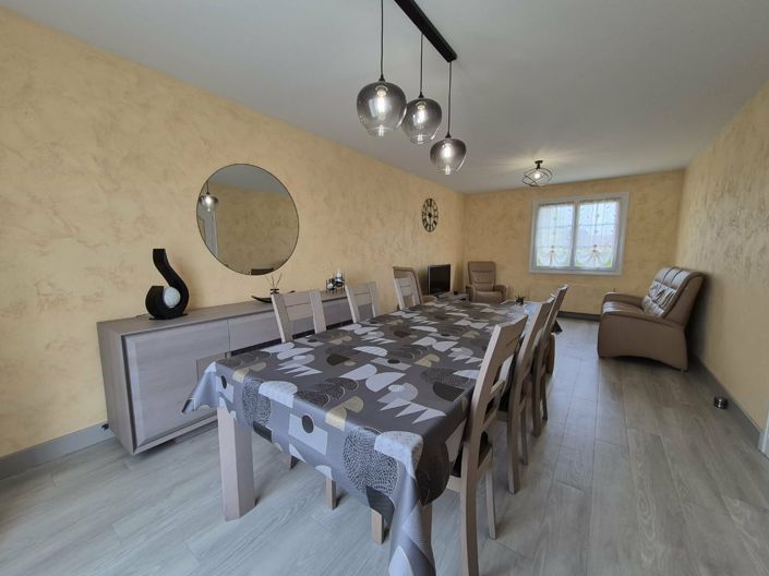Image No.7-3 Bed House for sale