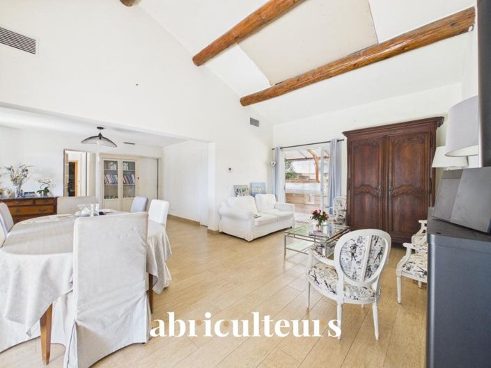 Image No.6-4 Bed House for sale