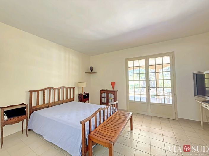 Image No.13-4 Bed House for sale