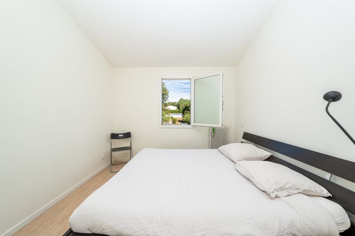 Image No.17-3 Bed House for sale