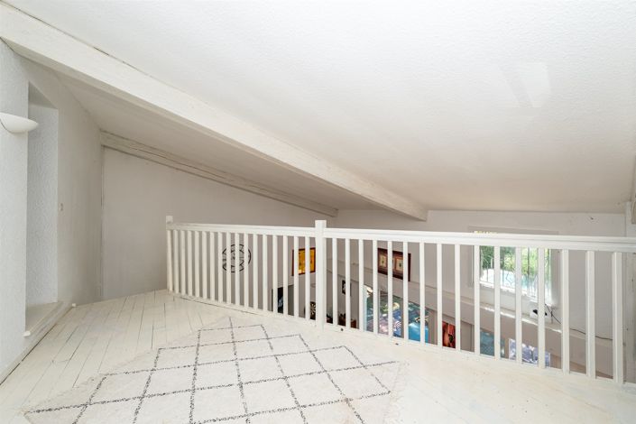 Image No.20-3 Bed House for sale