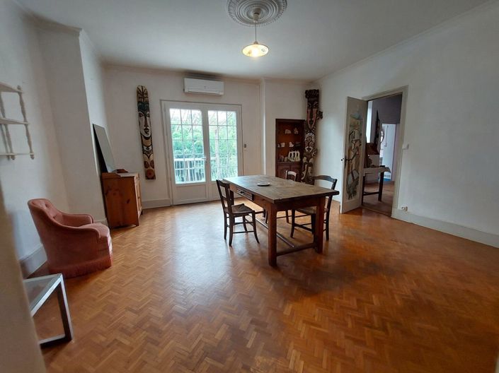 Image No.2-3 Bed House for sale