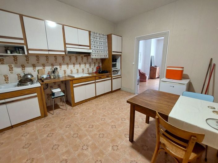 Image No.6-3 Bed House for sale