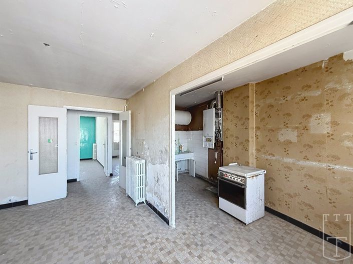 Image No.11-2 Bed Apartment for sale