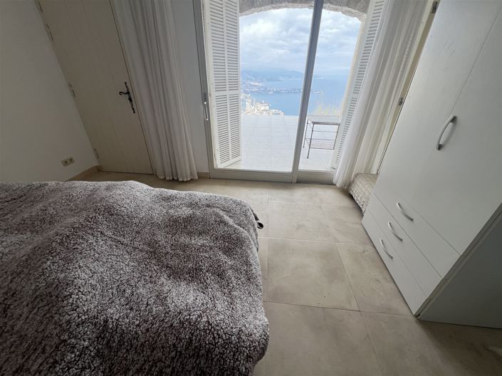 Image No.7-2 Bed House for sale