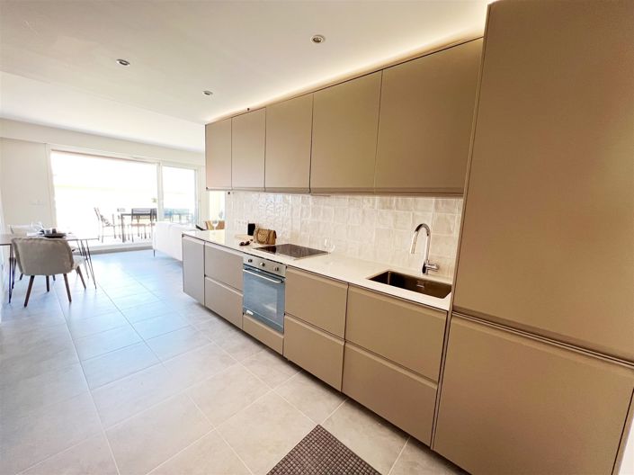 Image No.13-3 Bed Apartment for sale