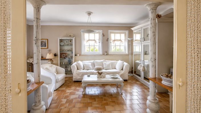 Image No.45-5 Bed House for sale