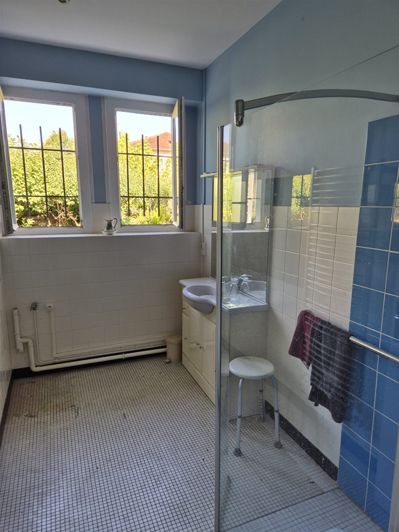 Image No.10-3 Bed House for sale