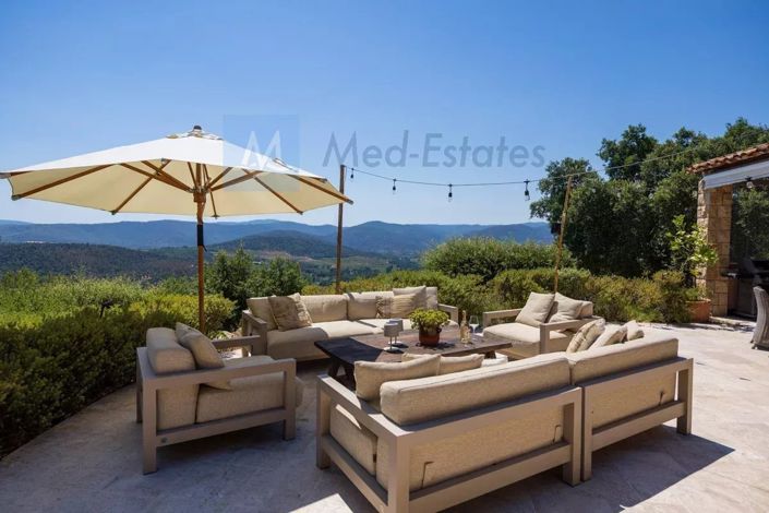 Image No.21-4 Bed House for sale