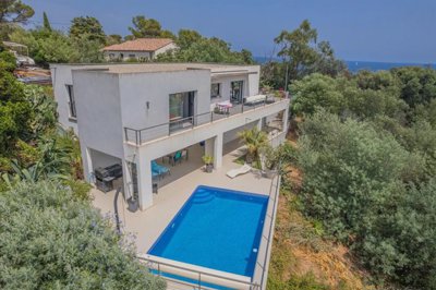 1 - Var, House