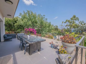 1 - Var, House