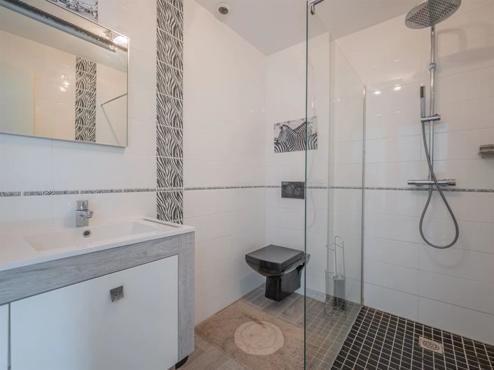 Image No.14-3 Bed House for sale