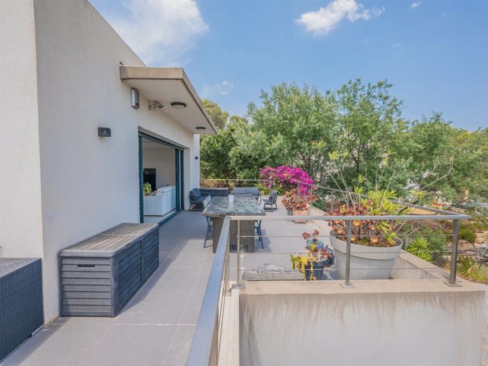 Image No.3-3 Bed House for sale
