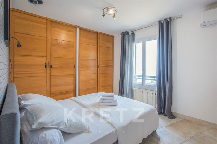 Image No.18-3 Bed House for sale