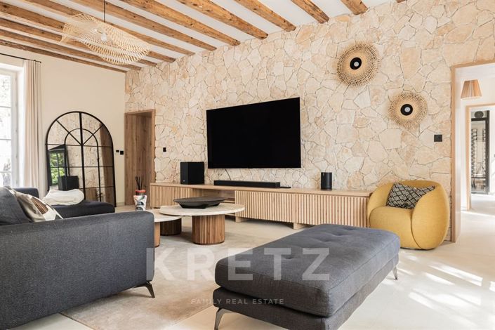 Image No.12-7 Bed House for sale