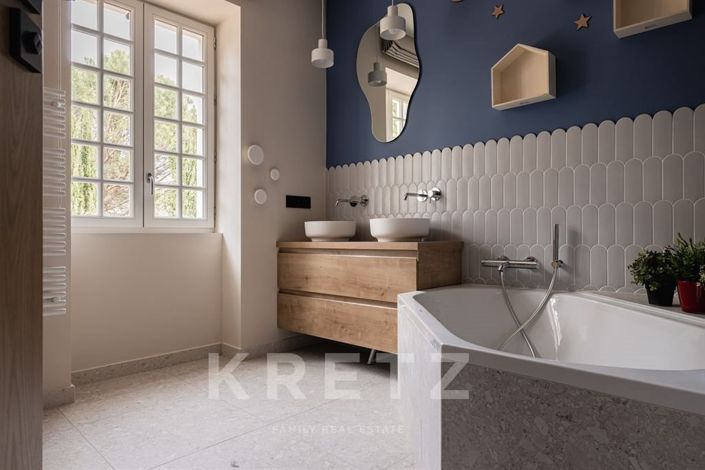 Image No.22-7 Bed House for sale