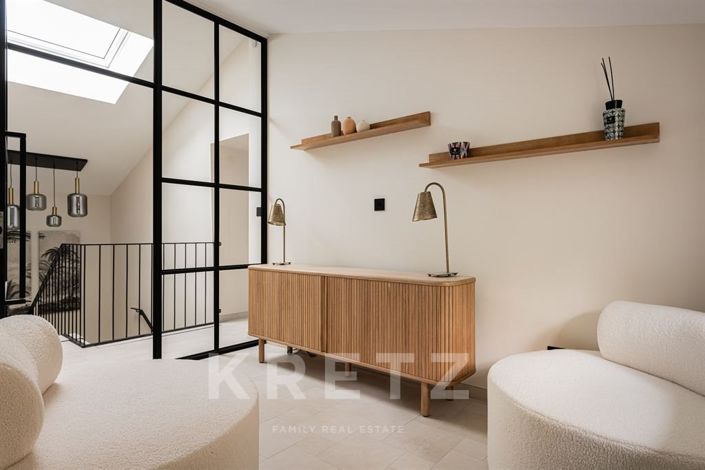 Image No.23-7 Bed House for sale