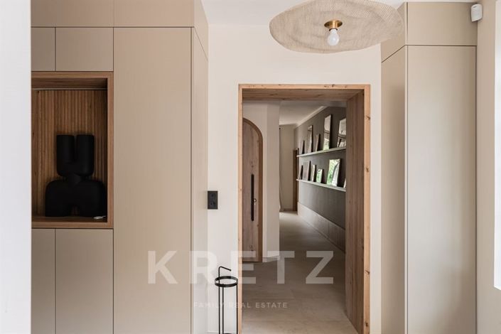 Image No.7-7 Bed House for sale