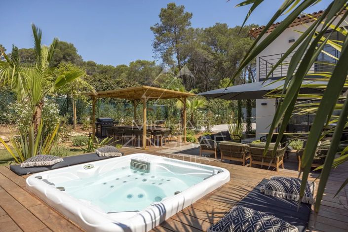 Image No.10-7 Bed House for sale