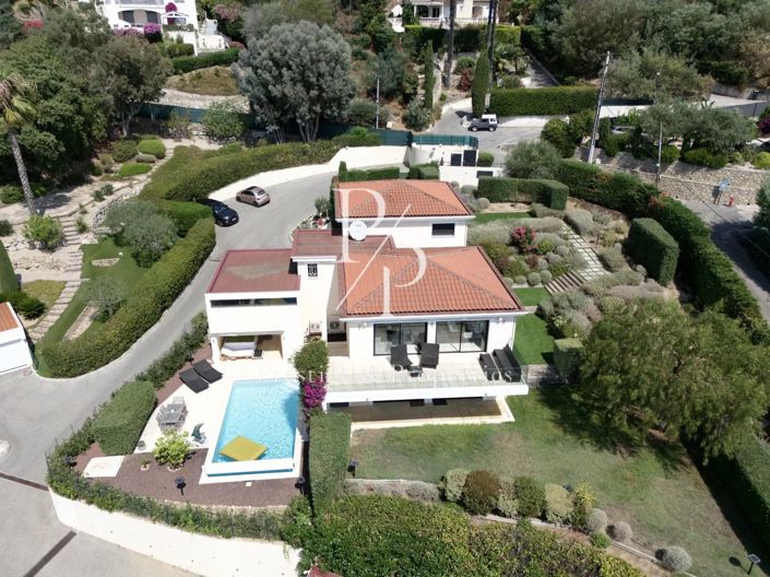 Image No.16-4 Bed House for sale