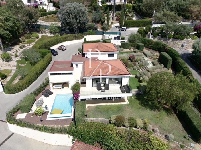 Image No.16-4 Bed House for sale