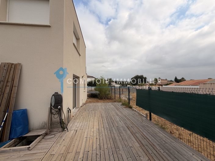 Image No.17-3 Bed House for sale