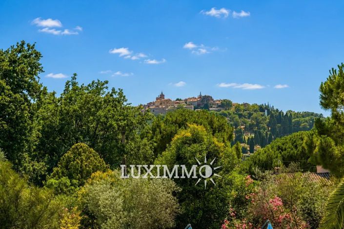 Image No.17-6 Bed House for sale