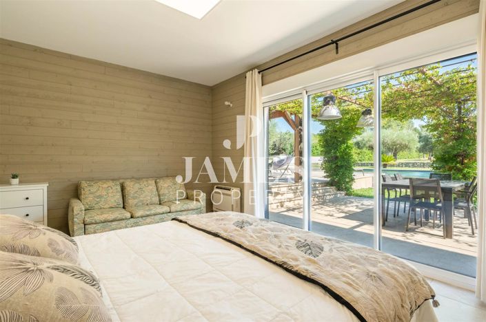 Image No.9-10 Bed House for sale