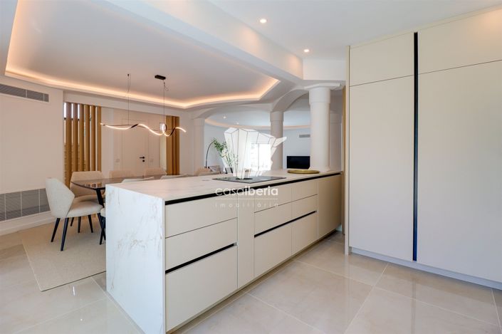 Image No.12-4 Bed House for sale