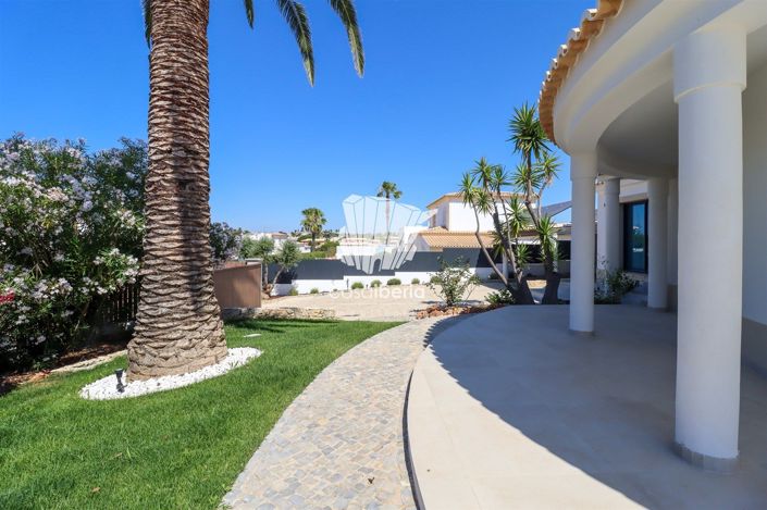 Image No.37-4 Bed House for sale
