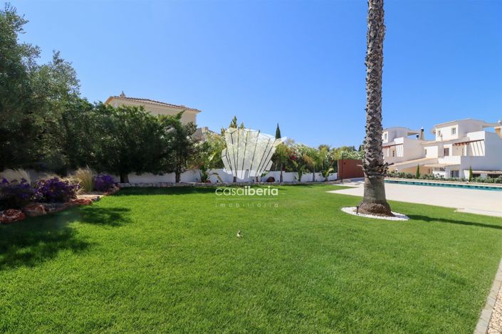 Image No.42-4 Bed House for sale