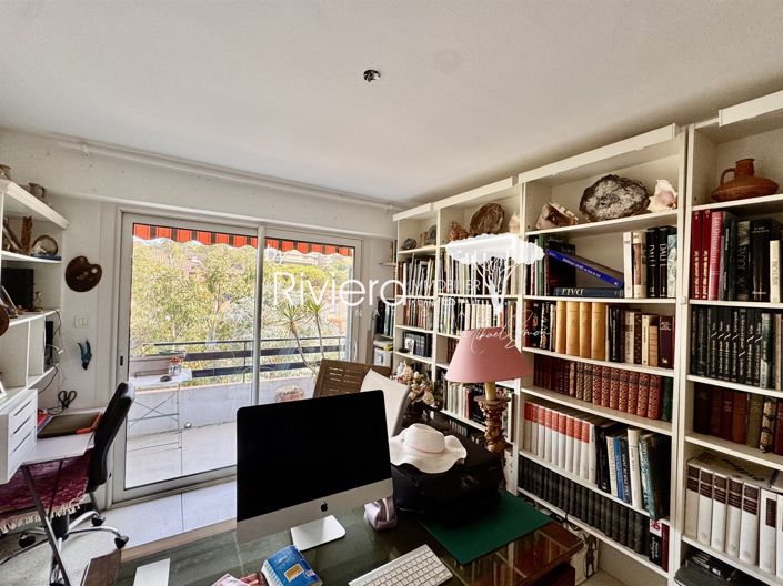 Image No.12-3 Bed Apartment for sale