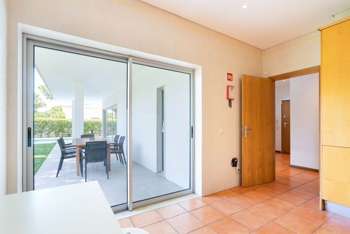 Image No.14-3 Bed House for sale