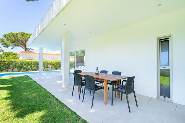Image No.15-3 Bed House for sale