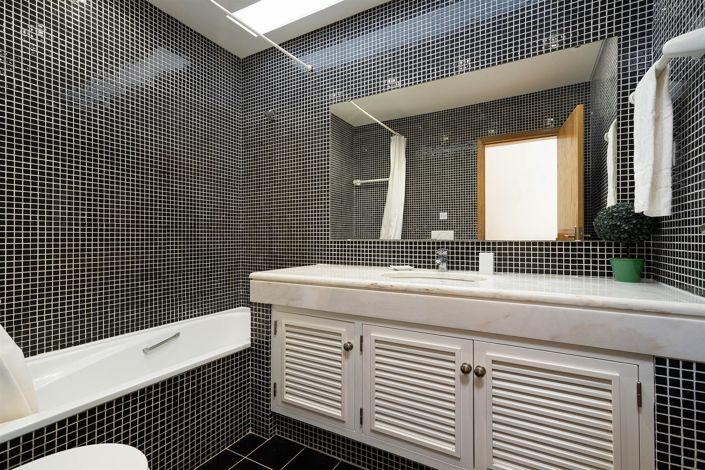 Image No.20-3 Bed House for sale