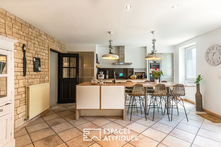 Image No.2-5 Bed House for sale