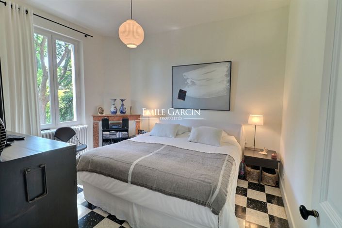 Image No.6-3 Bed House for sale