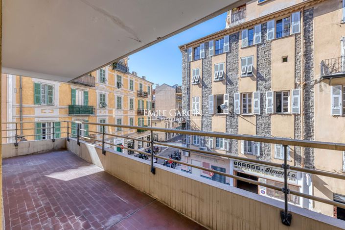 Image No.3-3 Bed Apartment for sale