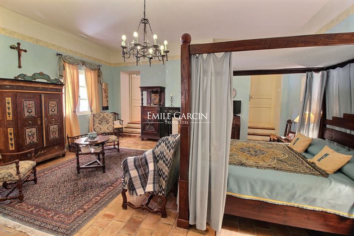 Image No.11-10 Bed House for sale