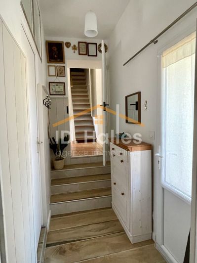 Image No.7-2 Bed House for sale