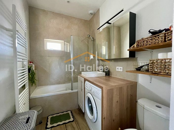 Image No.8-2 Bed House for sale