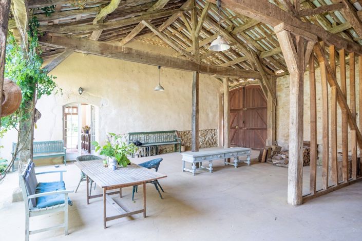 Image No.4-6 Bed House for sale