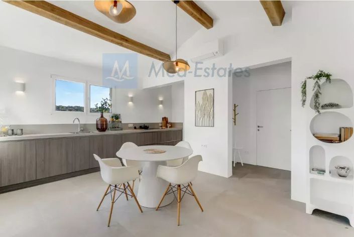 Image No.11-5 Bed House for sale