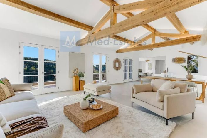 Image No.7-5 Bed House for sale