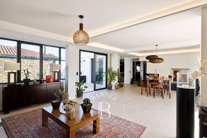 Image No.27-3 Bed House for sale
