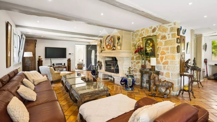 Image No.5-4 Bed House for sale