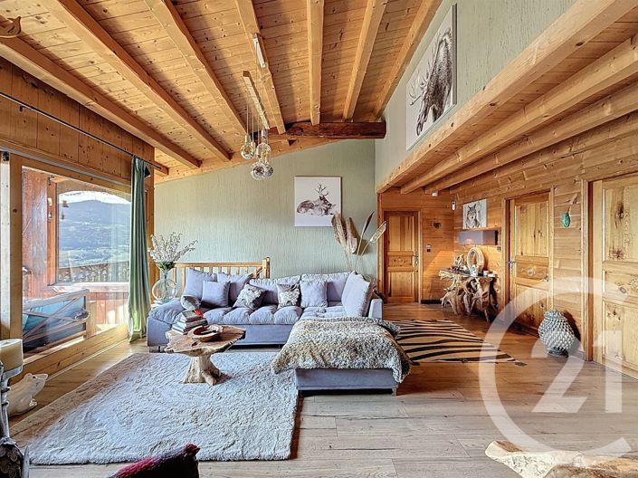 Image No.3-5 Bed House for sale
